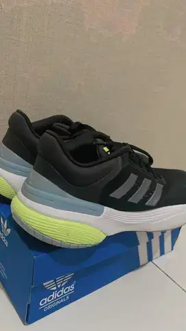 Adidas bounce+ original ( bekas )