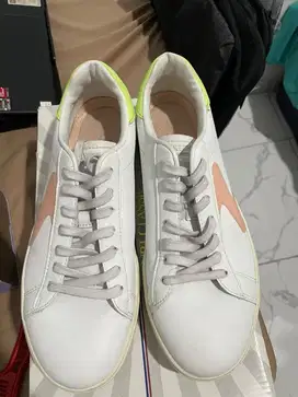 sepatu ori merk skechers