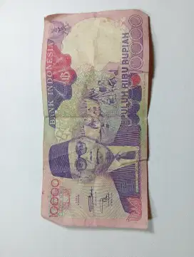 Uang Kertas edisi lama pecahan 10.000 & 100