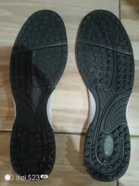 Jual rugi Sol sepatu futsal cr9 new freeongkir