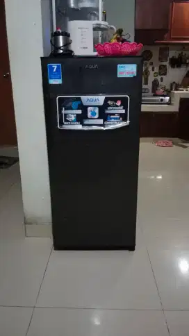 Kulkas aqua 1pintu | bekas