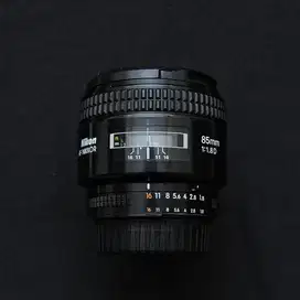 AF Nikkor 85mm F1.8D Lensa Fix Nikon 85mm F1.8 AFD Bukan AFS
