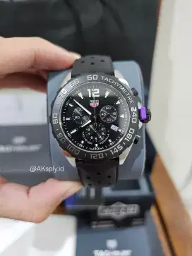 Tag Heuer Chronograph Formula 1 black dial CAZ1010
