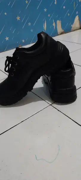 Sepatu safety cheetah