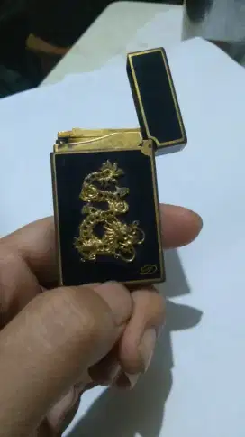 Dupont lighter collection