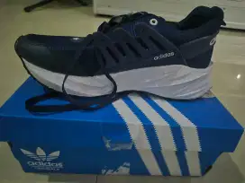 Sepatu Sport 41 dan 39