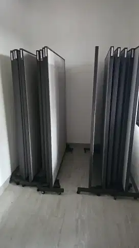 Partisi Penyekat Ruangan