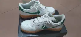 NIKE AIR FORCE 1'07 LV8