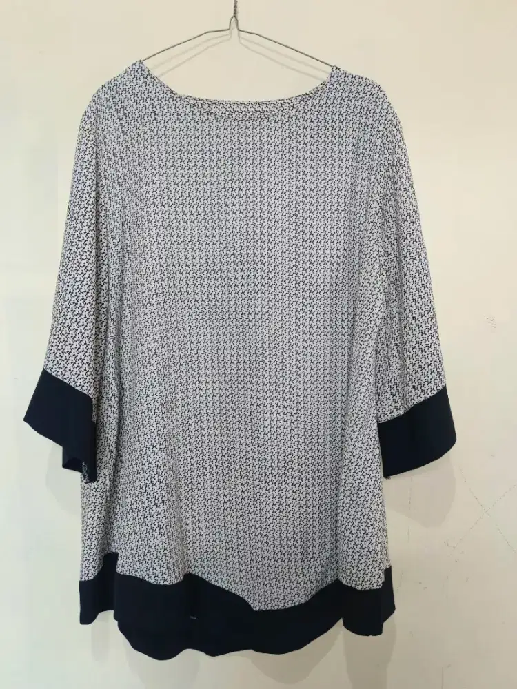 Atasan wanita / tunik LD 110 - 112 RP. 50.000/ pcs