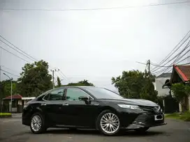 [KM:48rb'an] Toyota Camry Hybrid 2019 Automatic Matic Hitam Surabaya