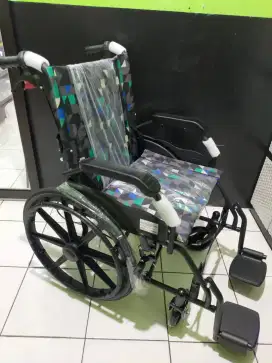 KURSI RODA TRAVELLING KUAT ELEGAN