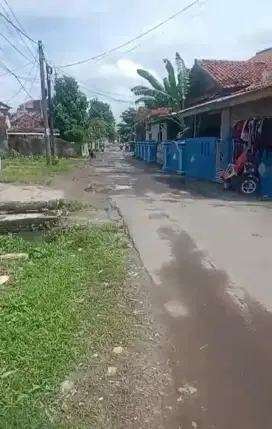 Tanah  Dekat sekolah ALijah unyur