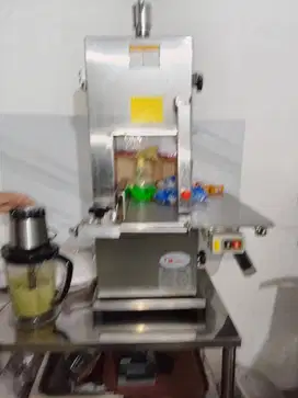 Mesin Pemotong Tulang