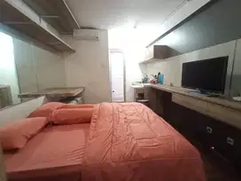 SEWA STUDIO APARTEMEN BASSURA CITY