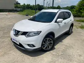 DP MINIM Nissan XTrail 2.5 Bensin-AT 2015 Putih WOO