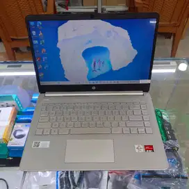 Laptop Hp 14s ram 8gb DDR4 SSD 512gb layar 14inc kondisi like new