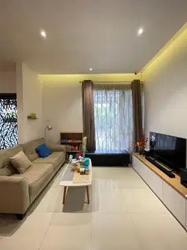 de casa villa siap huni dengan perabot lengket super cozy