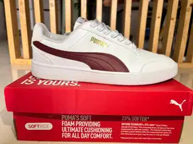Preloved Sepatu Puma Shuffle Sneakers