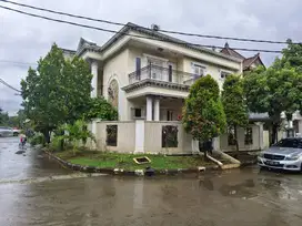 Dijual Rumah Hook Strategis di Villa Jakasetia Bekasi