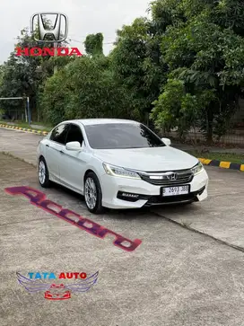 Honda Accord VTI-L 2.4 Matic 2016 pemakaian 2017 Putih
