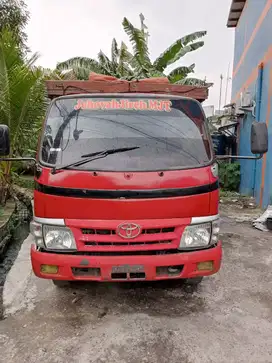 TOYOTA DYNA 130 HT