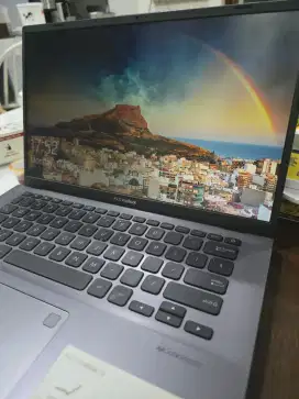 Asus vivobook 14