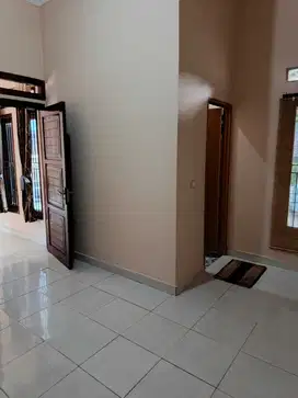 Rumah Luas Nyaman 1 Lantai Daerah Awiligar