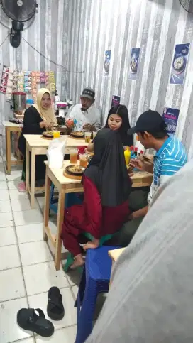 Dibutukan karyawan yg disiplin. Jujur n rajin