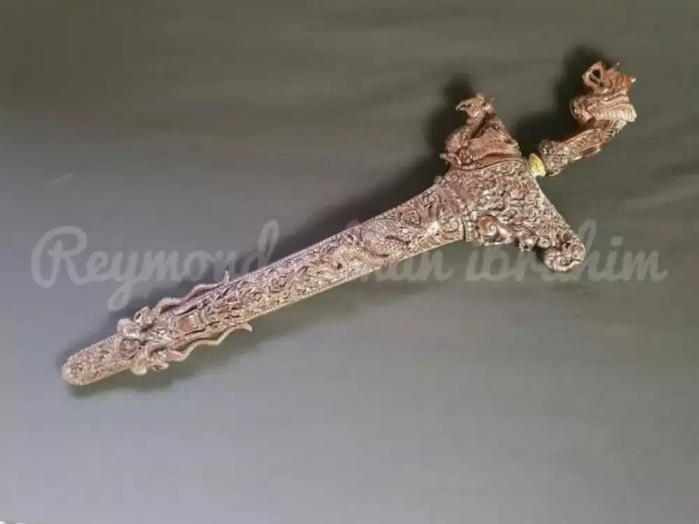 Keris kelabang sakyuto sang fenomenal