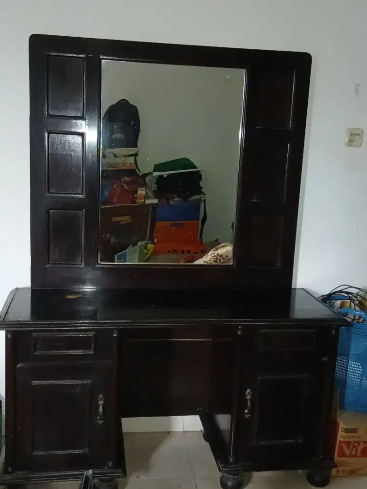 Meja Rias Kayu Jati