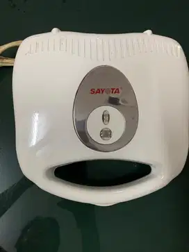Pemanggang Roti merk sayota