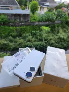 Asus Zenfone 10 Kondisi Nyaris Baru