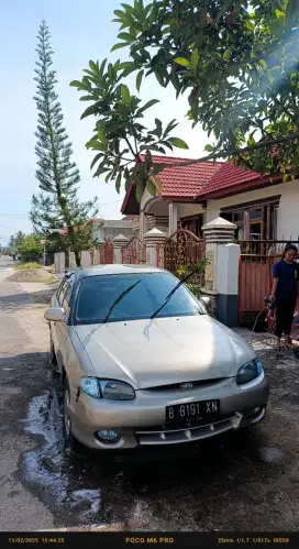 Accent 2001 plat B