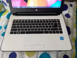 Jual Laptop Hp 14 WARNA PUTIH MULUS MURAH AJA SIAP PAKAI