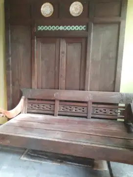 Dijual cepat gebyok dan kursi resban lawasan