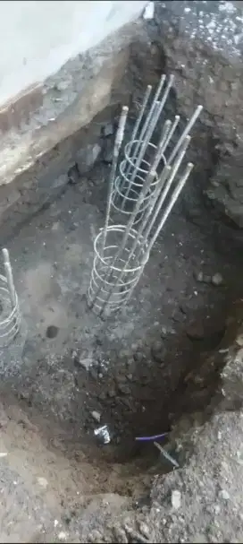 Bore pile strauss pile