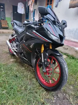 Yamaha R15 V3 2019 Lengkap Mulus
