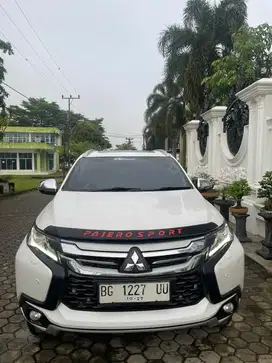 DIJUAL MITSUBISHI PAJERO SPORT DAKAR 4x2 DIESEL TAHUN 2017