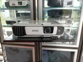 LCD PROYEKTOR EPSON EB W41 SECOND FULL SEGEL
