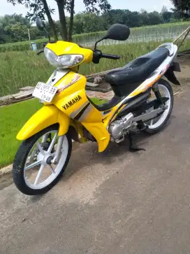 Jupiter z 2003 mesin bagus asli kuning favorite