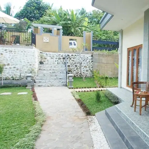 DI JUAL VILLA VIEW SAWAH LOKASI SAMPLANGAN