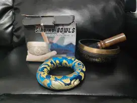 Tibetan singing bowls