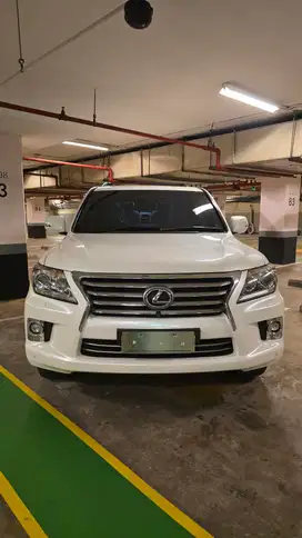 Lexus LX570 Luxury VIP Seats 2+2 2014