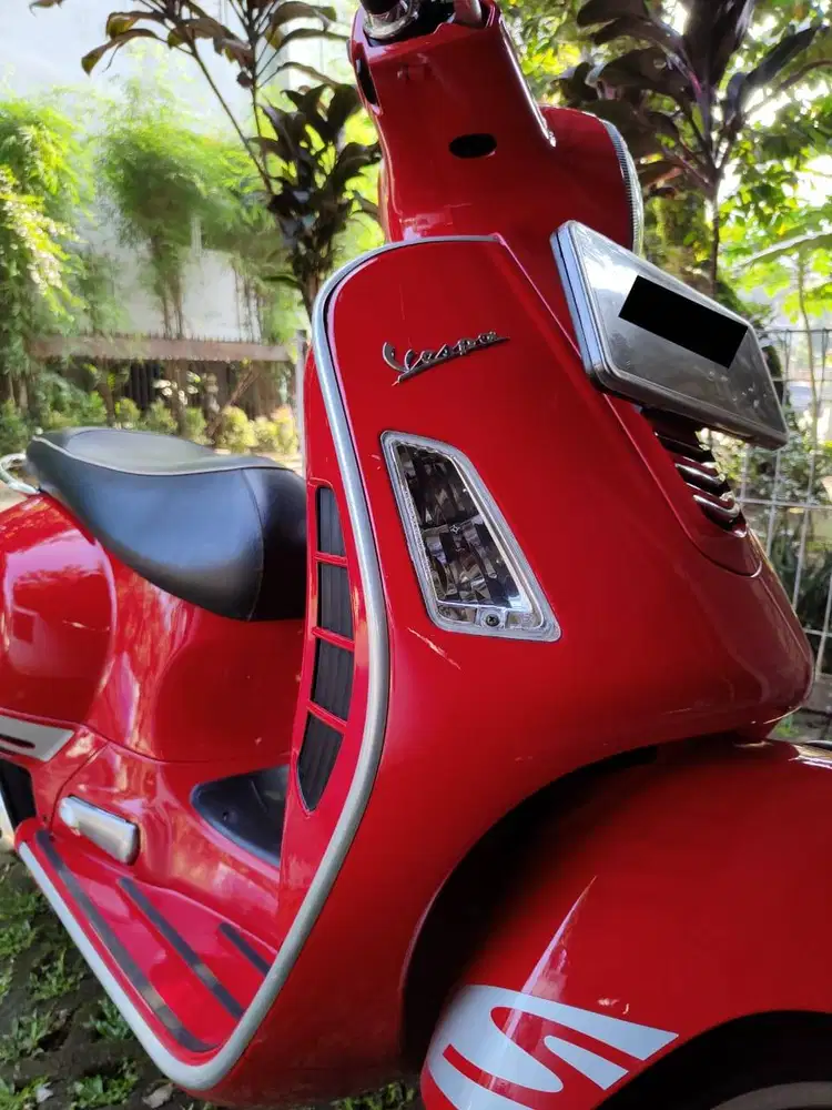 DIJUAL VESPA GTS 150 (SEGERA)