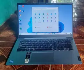 Laptop Lenovo slim 3 Core i5 gen 12 Ram 8 Gb