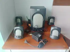Altec Lansing AVS 500 - Home Theater