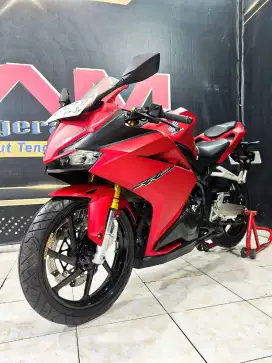 Honda CBR 250RR 2019 km 15rb nice bos.Anugerah Motor rungkut tengah 81