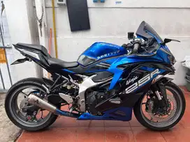 Kawasaki Ninja ZX 25R Blue ABS
