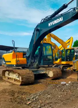 Excavator Hyundai 210 Tahun 2024