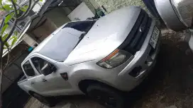 Ford Ranger 2012 terawat, mulus, siap mudik